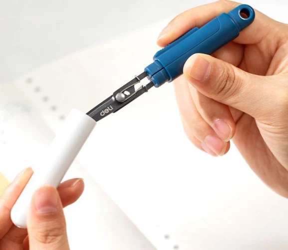 Ножницы Deli EZ508PINK EZ508 Linfini портативные 125мм ручки пластиковые сталь розовый блистер