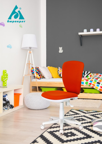 Кресло детское Бюрократ KD-W10 голубой 26-24 крестов. пластик пластик белый