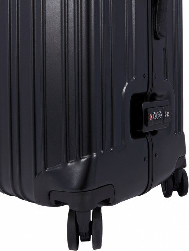 Чемодан Piquadro PQ-LM (BV4428PQLM/NO) 51x75x28см 82л. 5.46кг. поликарбонат/натур.кожа черный матов.