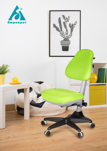 Кресло детское Бюрократ KD-2 розовый TW-13A крестов. пластик