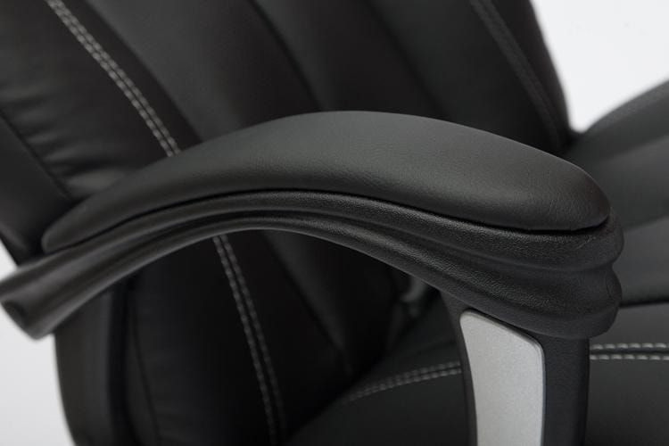 Кресло BOSS Lux, кож/зам, черный/черный перфорированный, 36-6/36-6/06