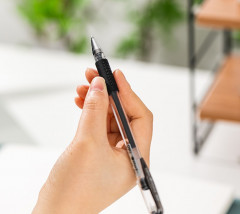 Набор ручек гелев. Deli Daily E6600S-MT-BK прозрачный/черный d=0.5мм черн. черн. блистер (3шт) сменный стержень кругл. резин. манжета