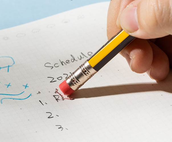 Набор карандашей ч/г Deli EC004-MT Scribe 2.4мм HB шестигран. тополь блистер (4шт) ластик