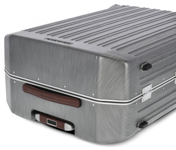 Чемодан Piquadro PQ LM (BV4427PQLM/NCU) 46x68x26.5см 69л. 4.68кг. поликарбонат/натур.кожа темно-серый