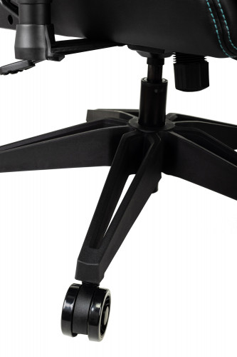 Кресло игровое Knight Outrid Smile черный эко.кожа с подголов. крестов. пластик