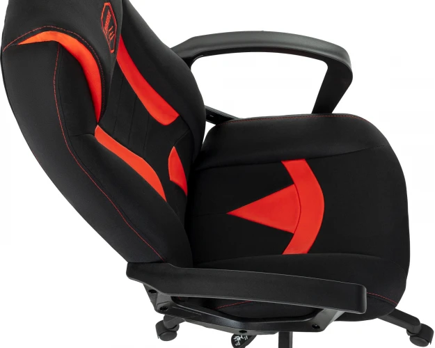 Кресло игровое Zombie 200 черный/красный ткань/эко.кожа крестов. пластик пластик черный