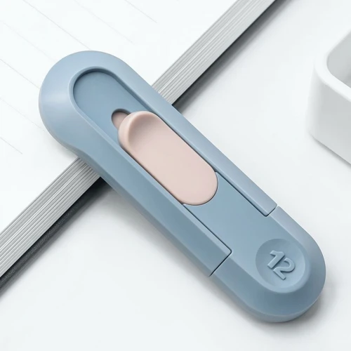 Нож канцелярский Deli ENS065-BL ENS065 шир.лез.12мм пластик синий