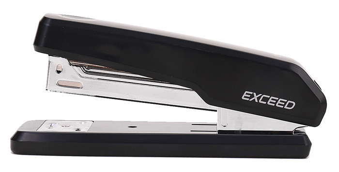 Степлер Deli E0300BLACK Exceed 24/6 26/6 (25листов) черный 100скоб металл/пластик коробка