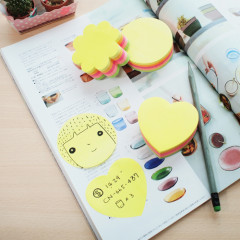 Блок самоклеящийся бумажный Stick`n 21357 67x67мм 250лист. 70г/м2 5цв.в упак. вырубной &quot;цветок&quot;