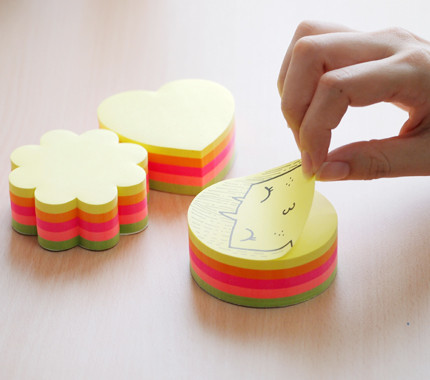 Блок самоклеящийся бумажный Stick`n 21357 67x67мм 250лист. 70г/м2 5цв.в упак. вырубной "цветок"