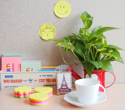 Блок самоклеящийся бумажный Stick`n 21357 67x67мм 250лист. 70г/м2 5цв.в упак. вырубной "цветок"