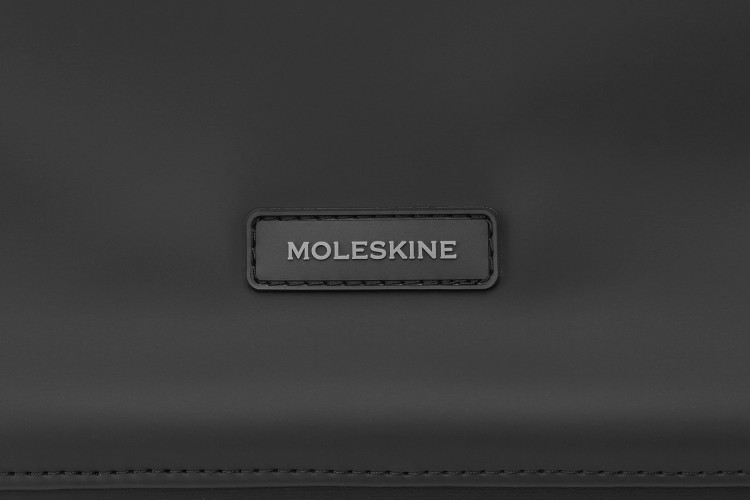 РюкзакДА Moleskine THE BACKPACK SOFT TOUCH (ET9CC02BKBK) 41x13x32см полиуретан черный